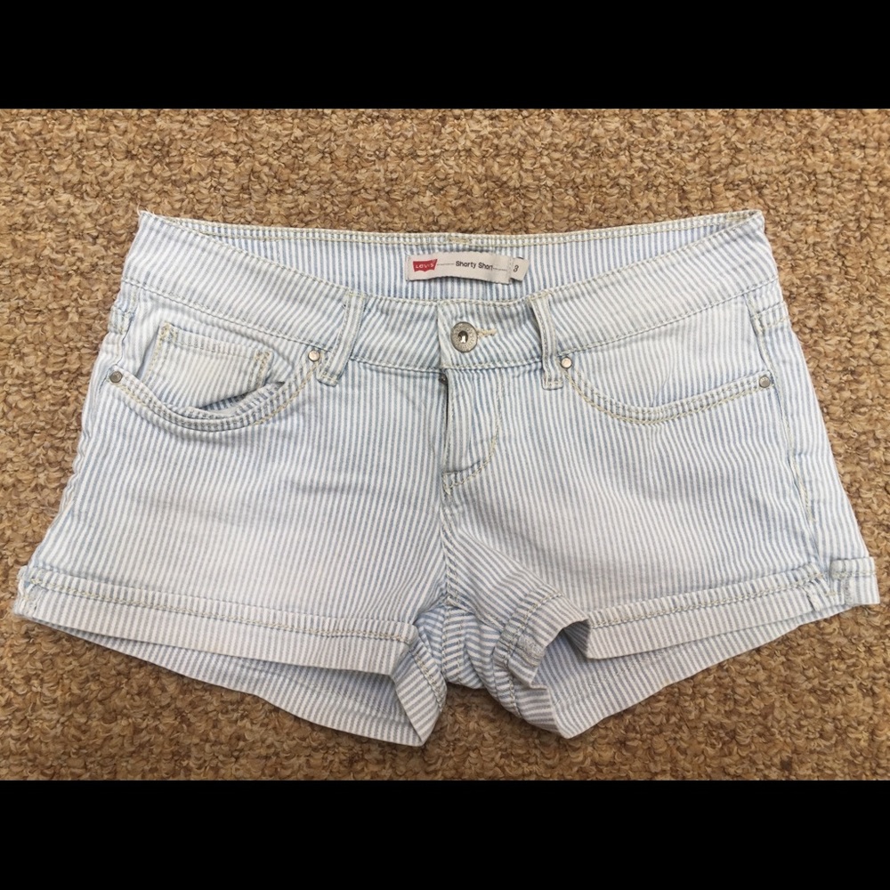 Levi’s Shorty Short